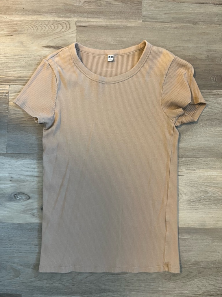 Uniqlo Ribbed Shortsleeve Tee